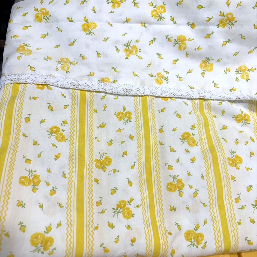 Vintage JCPenney Twin Flat Sheet & Pillowcase Yellow Floral Lace Percale Set
